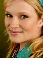 Nicholle Tom