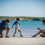 Owen de Wet, Ethan Hawke, Jenna Upton