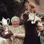 Magda Szubanski, James Cromwell