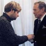 Olaf Lubaszenko, Emil Karewicz