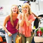 Kim Dickens, Maika Monroe