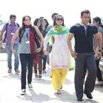 Hazel Keech, Salman Khan, Kareena Kapoor