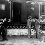 Charlie Chaplin, Merna Kennedy, Al Ernest Garcia, Harry Crocker