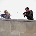 Isabel Lucas, Chris Hemsworth