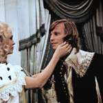 Faye Dunaway, Michael York