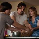 Kate Winslet, Josh Brolin, Gattlin Griffith