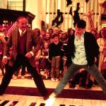 Robert Loggia, Tom Hanks