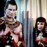 Anne Baxter, Charlton Heston