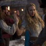 Amanda Seyfried, Kacey Rohl