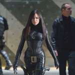 Sienna Miller, Arnold Vosloo