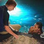 Angus McLaren, Phoebe Tonkin