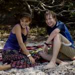 Angus McLaren, Phoebe Tonkin