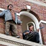 Jim Carrey, Luis Guzm&aacute;n