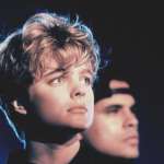 Erika Eleniak, Raymond Cruz