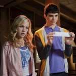 Britt Robertson, Joey Pollari