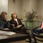 Anna Faris, Mimi Kennedy, Allison Janney