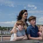 Finn Elliot, Rachel Weisz, Kit Connor, Eleanor Stagg