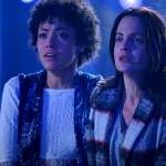 Mena Suvari, Paulina Singer