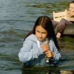 Clarisse Djuroski, L&eacute;a Warny