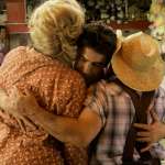 Ron Livingston, Kathy Bates, Danny DeVito