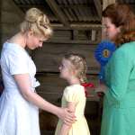 Louis Corbett, Siobhan Fallon Hogan, Dakota Fanning, Essie Davis