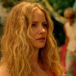 Jennifer Jason Leigh