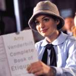 Mandy Moore, Anne Hathaway