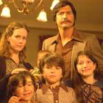 Caroline Wallis, Andrew Cherry, Jonny Pickett, Alex Pickett, Sarah Paulson, Ken Marino