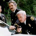 Dennis Farina, Bruce Willis, John Mahoney
