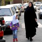 Kimia Hosseini, Sareh Bayat