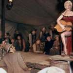 Marilyn Monroe, Robert Mitchum