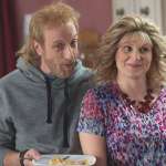 Jennifer Robertson, Chris Elliott