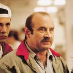 Bob Hoskins, John Leguizamo