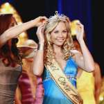 Ildiko Ferenczi, Laura Vandervoort