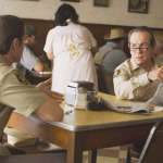 Tommy Lee Jones, Garret Dillahunt