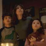 Linda Cardellini, Jaynee-Lynne Kinchen, Roman Christou