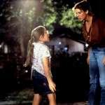 Sandra Bullock, Mae Whitman