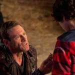 Aaron Eckhart, David Mazouz