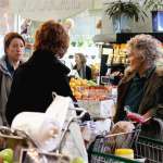 Diana Hardcastle, Linda Emond