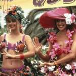 Sophie Lee, Roz Hammond