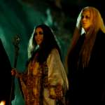 Terele P&aacute;vez, Carmen Maura