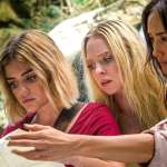 Lucy Hale, Maggie Q, Portia Doubleday