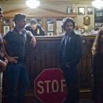 Joel McHale, Edgar Ram&iacute;rez, Olivia Horton, Eric Bana