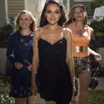 Mila Kunis, Kathryn Hahn, Kristen Bell