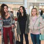 Mila Kunis, Kathryn Hahn, Kristen Bell