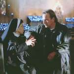 Linda Hunt, Kevin Costner